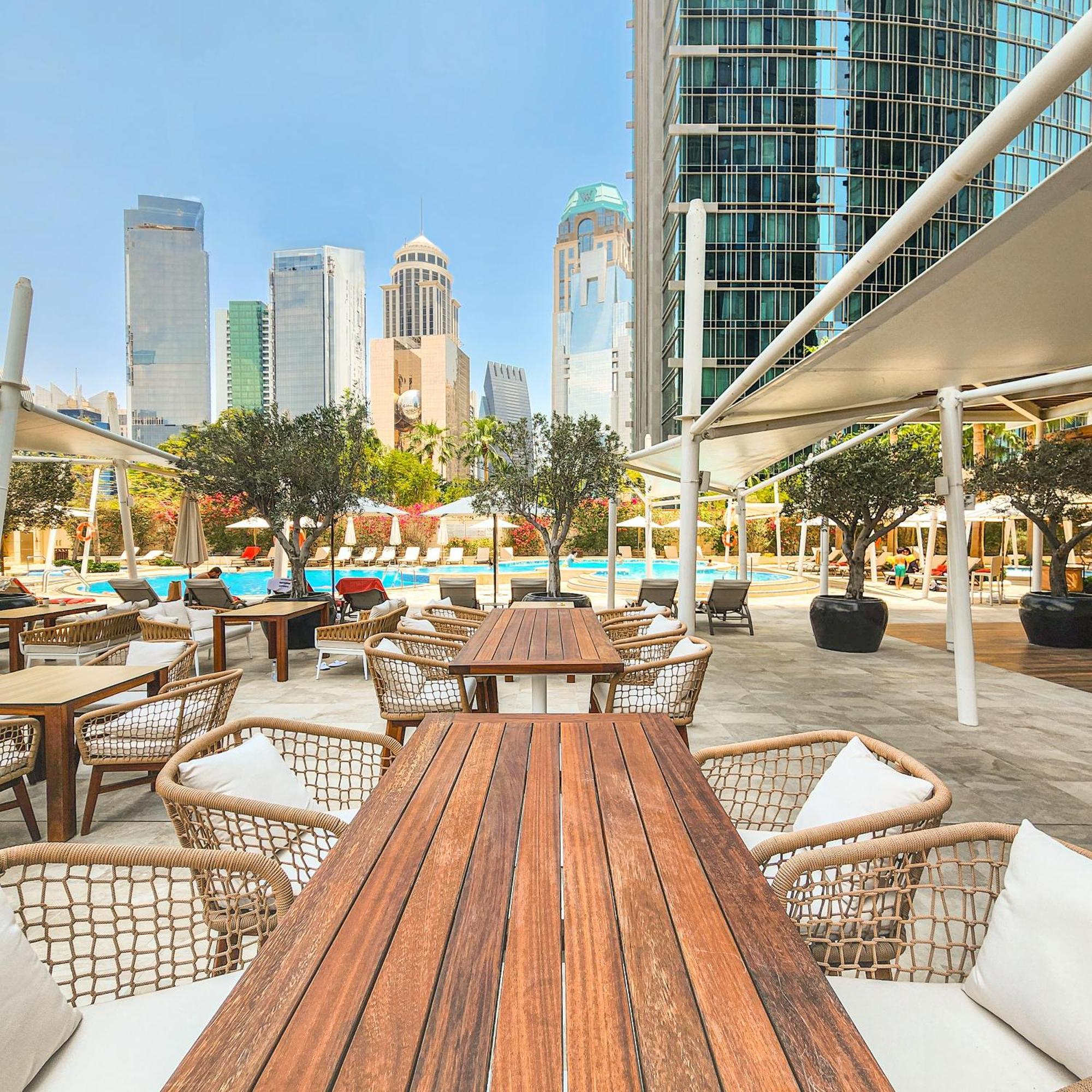 City Centre Rotana Doha Kültér fotó The pool at The Westin